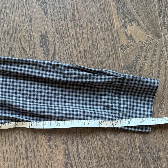 Club Monaco Men's Casual Dress Shirt - Slim Fit - Small - 100% Cotton - Picture 5 of 5